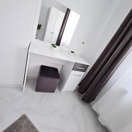 #9Mvm Residence Etj 4 Năvodari